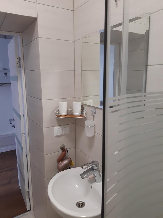 לבוב Transfer Apartment מראה חיצוני תמונה